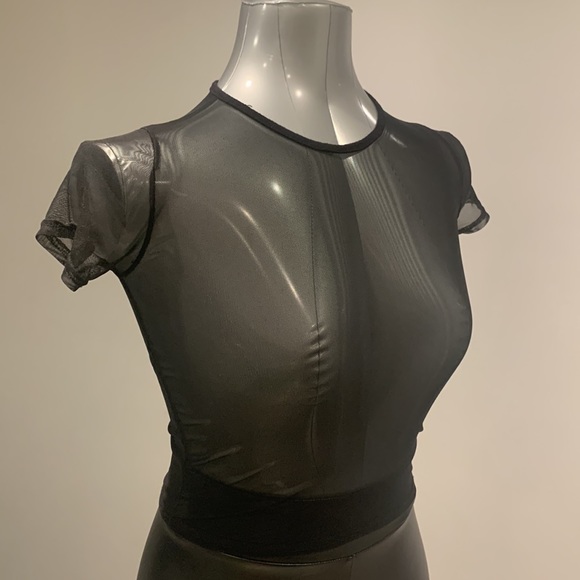 Pretty Little Thing Mesh Top - Picture 3 of 8